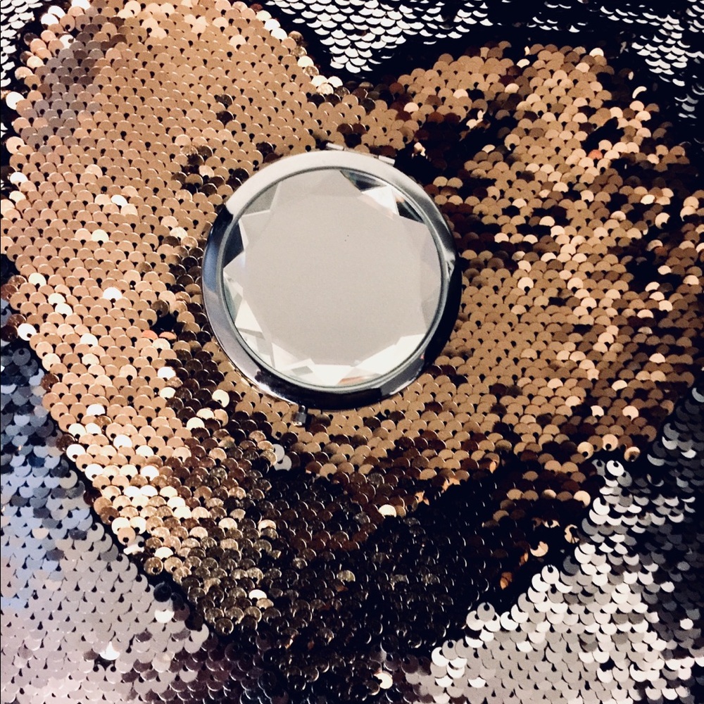 Diamond Compact - Picture 2 of 3